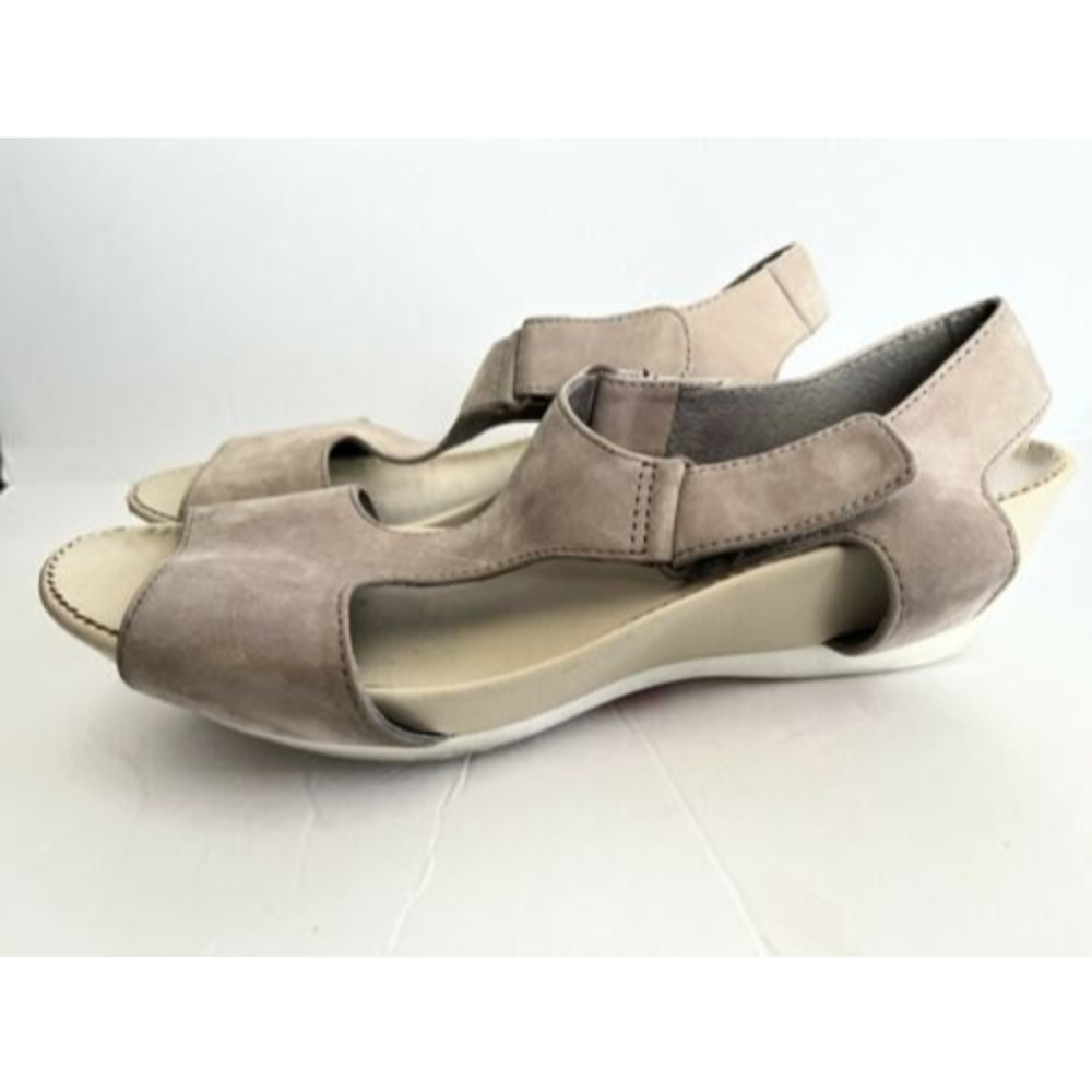 CAMPER •40/ 9• Nubuck Leather Micro Wedge T-Strap Sandals $160 Pastel Gray Grey - Picture 5 of 11